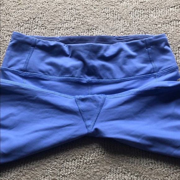 Lululemon Cut the Crop Leggings Lullaby Size 4 - Picture 4 of 6